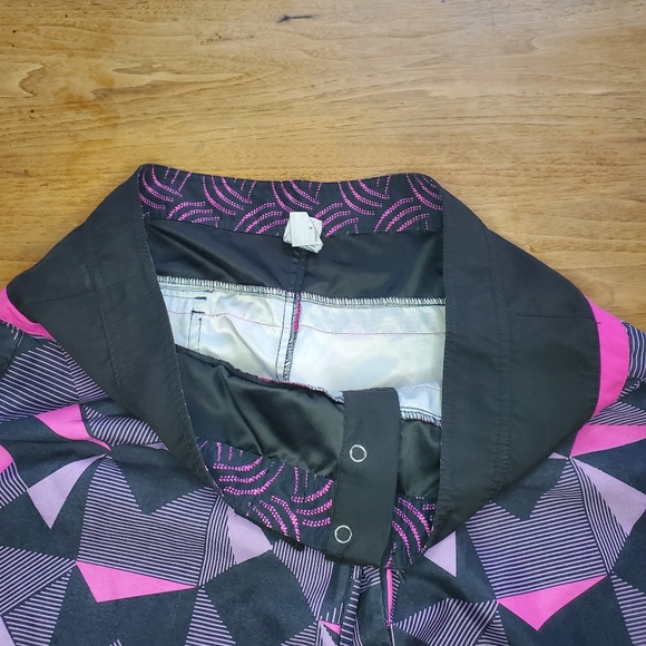 Billabong Shorts - Picture 5 of 12